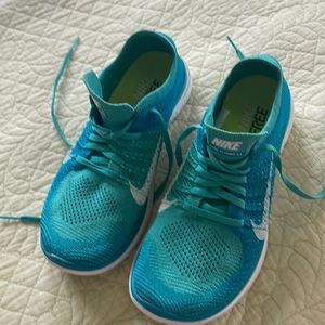 Ike Free turquoise running shoes.  Size 8.5 only worn a few times like new